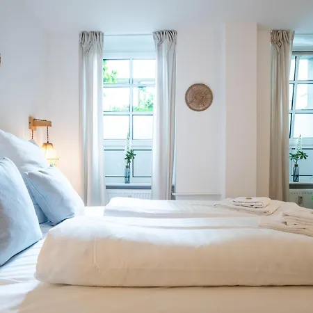 Charmantes 2-Zimmer-Apartment Mit Vorgarten Berlijn Buitenkant foto